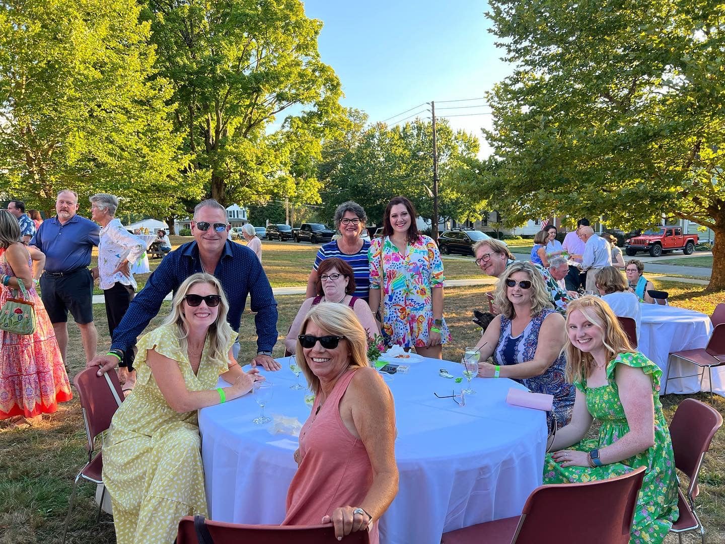 Cocktails for the Courts Waverly Community House